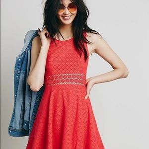 FreePeople red daisy waist skater style
